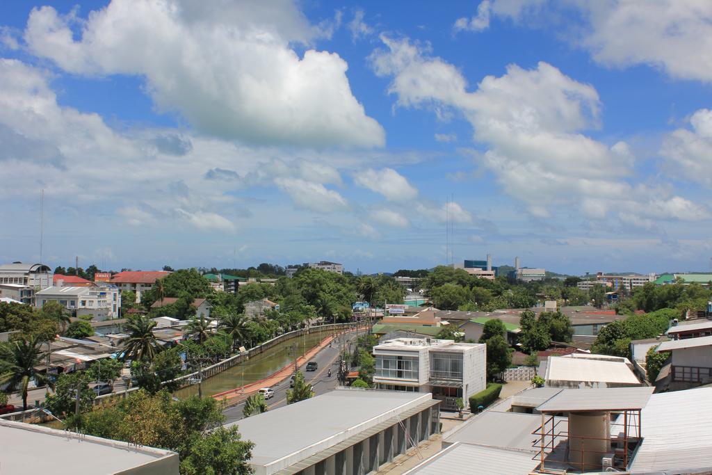 Mook Anda Hotel Phuket Exterior foto